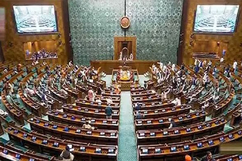 ഒരുമാസം നീണ്ടു നില്‍ക്കുന്ന പാർലമെന്‍റ് വർഷകാല സമ്മേളനത്തിന് ഇന്ന് തുടക്കമാകും. അടുത്തമാസം 21 വരെ 21 സിറ്റിംഗ്